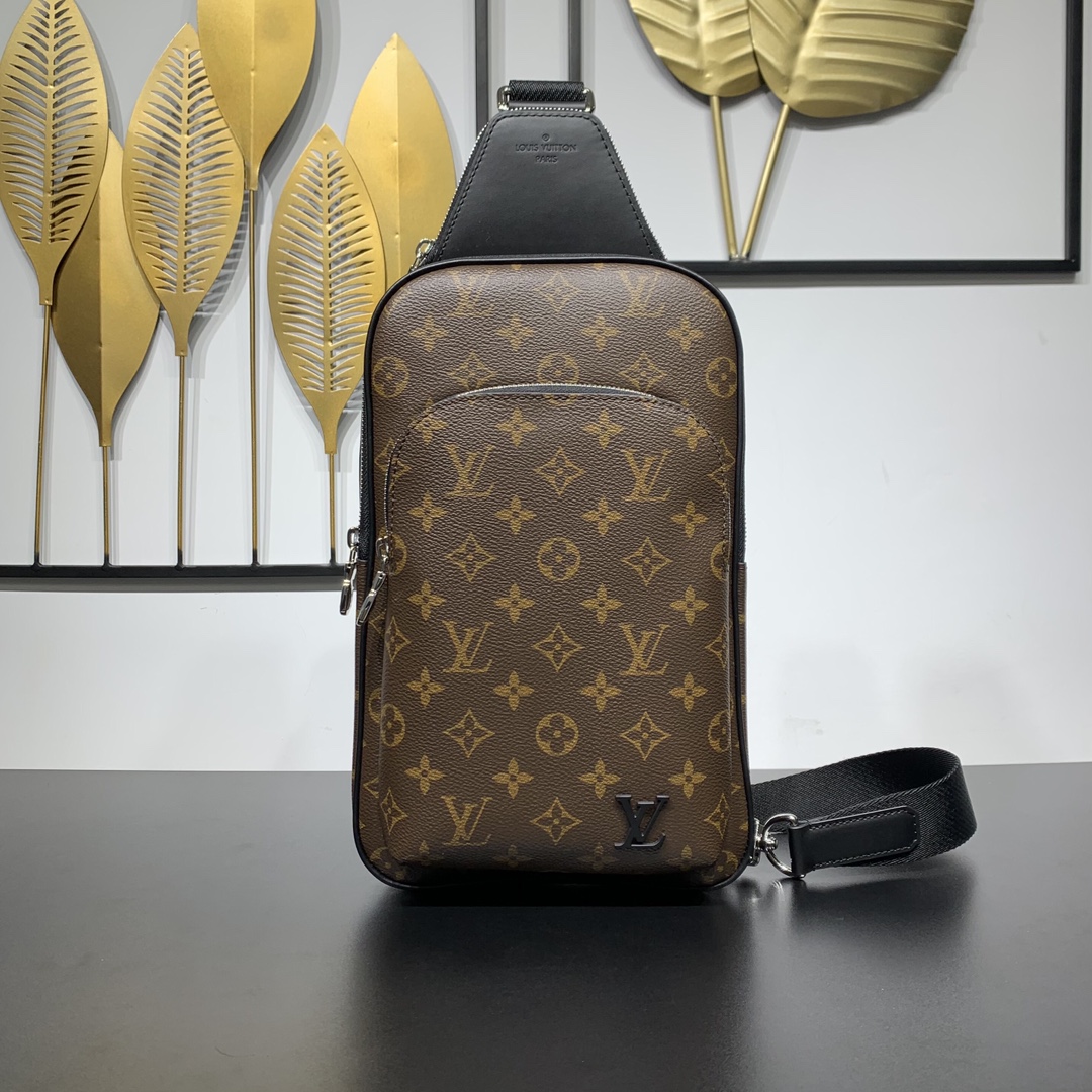 db9bf2_9b6dd422ea444c19bc45d240fb3bab32mv2.jpg Louis Vuitton Bag - Image 1