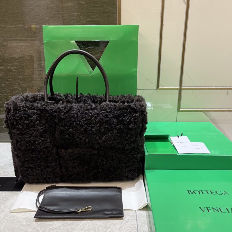 Bottega Veneta Arco Tote Bag