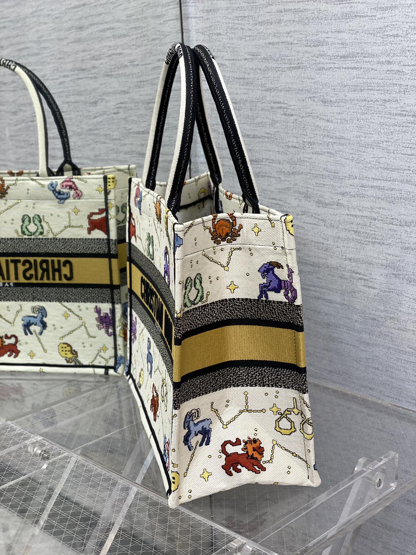 Dior Medium Constellations Tote Bag - Image 7