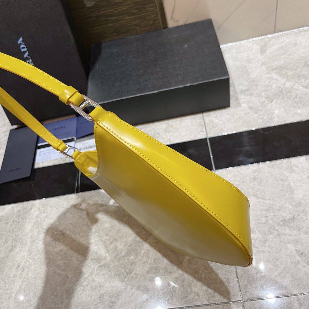 Prada Bags - Image 5