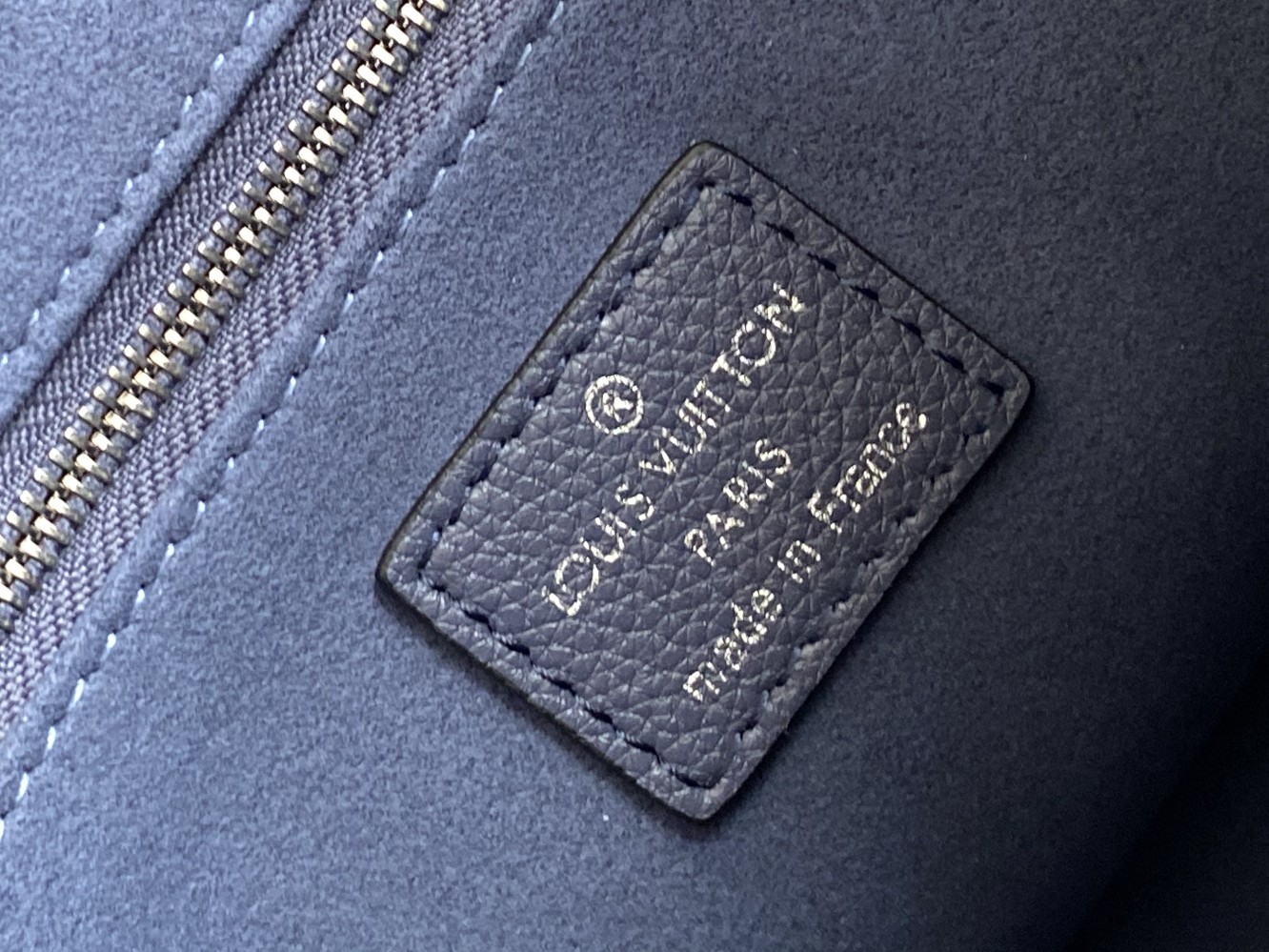 Louis Vuitton OnTheGo Small Tote Bag - Image 9