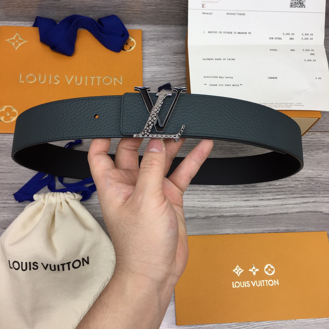 db9bf2_9e981798a4d14b8d9d947235a7cf82e7mv2.jpg Louis Vuitton LV Letter Buckle 40mm Leather Belt - Image 1