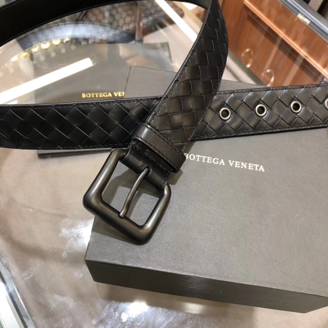 db9bf2_9ea3b28cec0f4af4b0fca7d7542f9feemv2.jpg Bottega Veneta Woven Leather Belt - Image 1