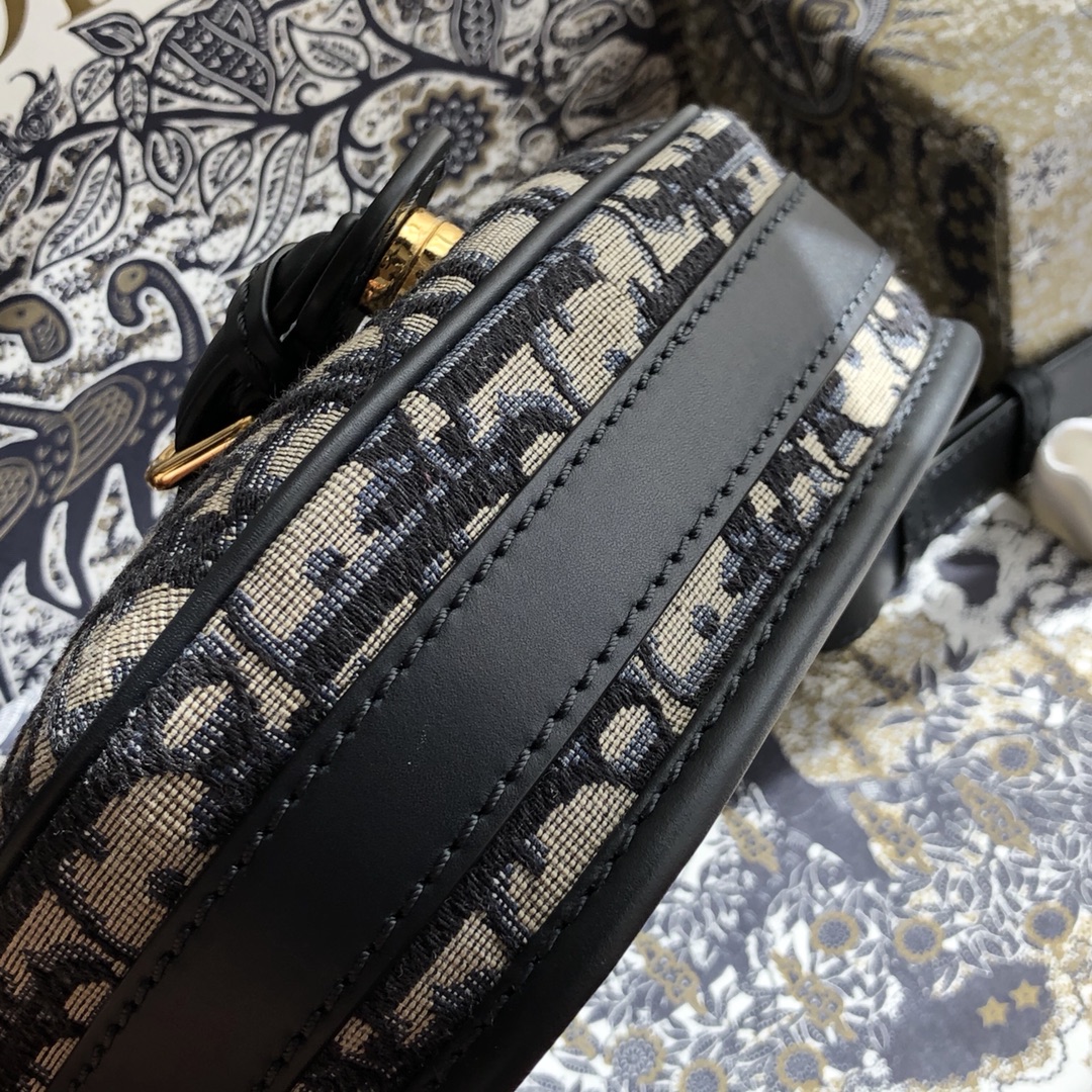 Dior Small Oblique Bobby Bag - Image 6