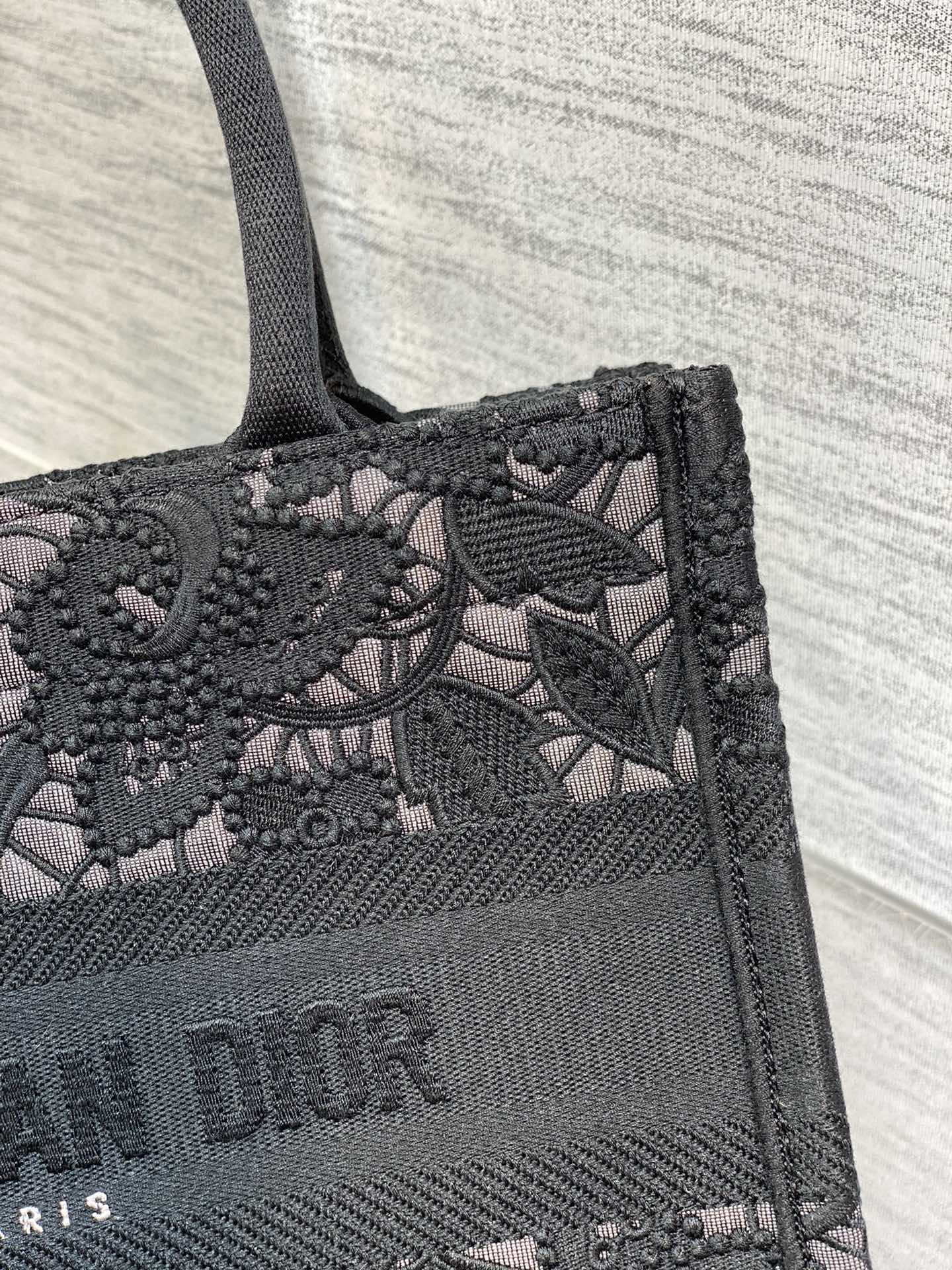 Dior Tote Bag in Black - Image 5