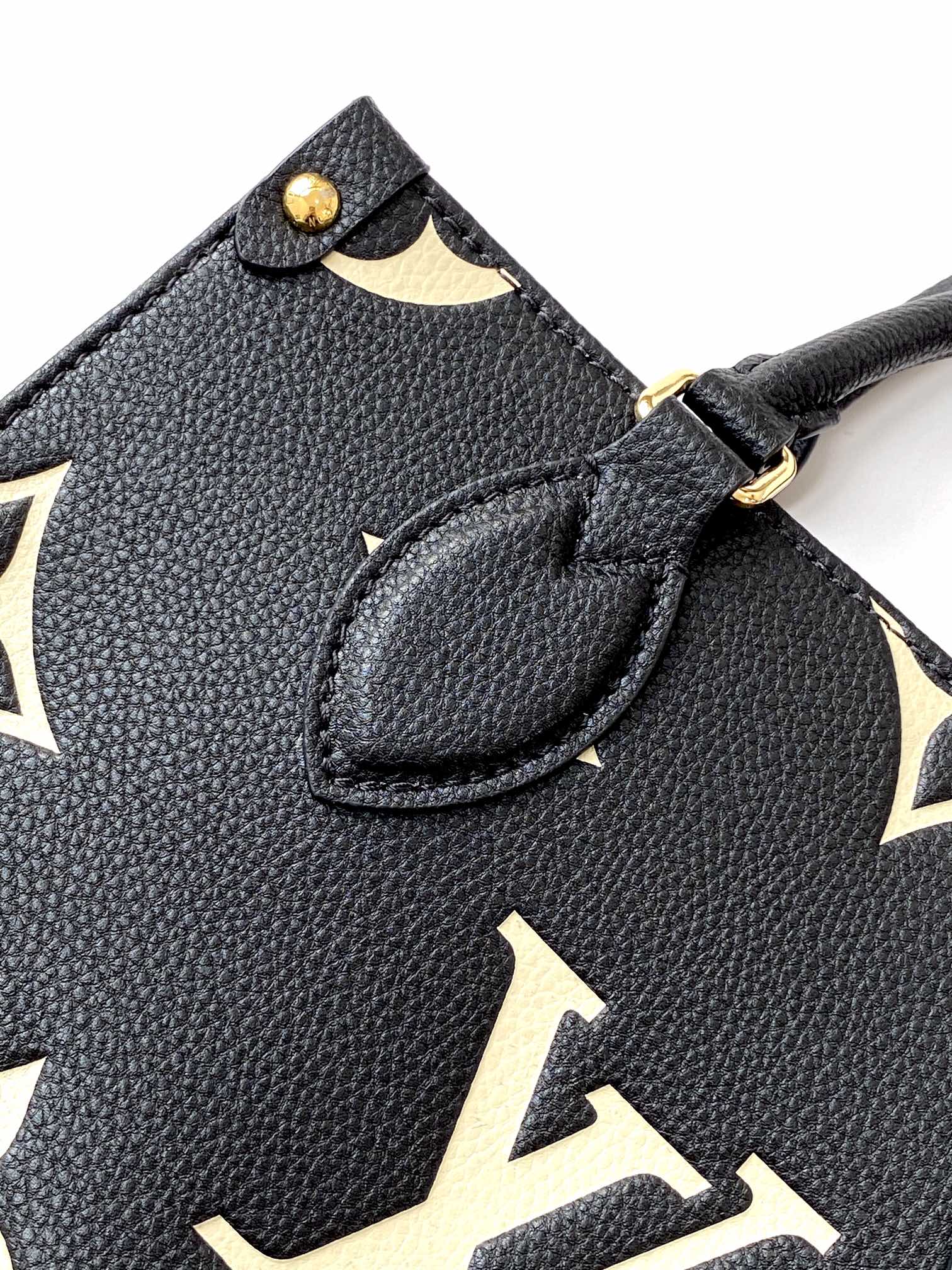 Louis Vuitton OnTheGo Small Tote Bag - Image 8