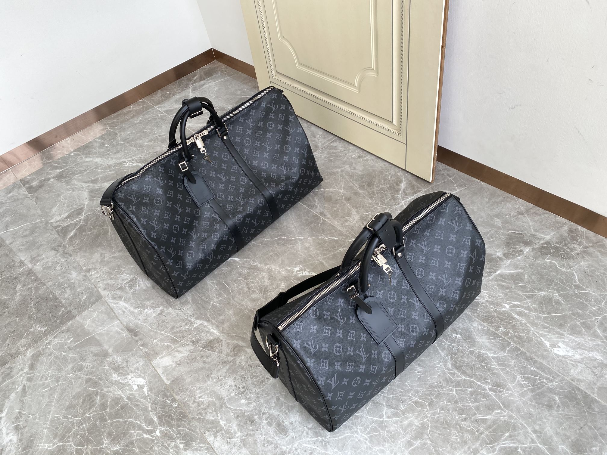 Louis Vuitton Classic Keepall 45 Bag in Damier Graphite Canvas - Image 11