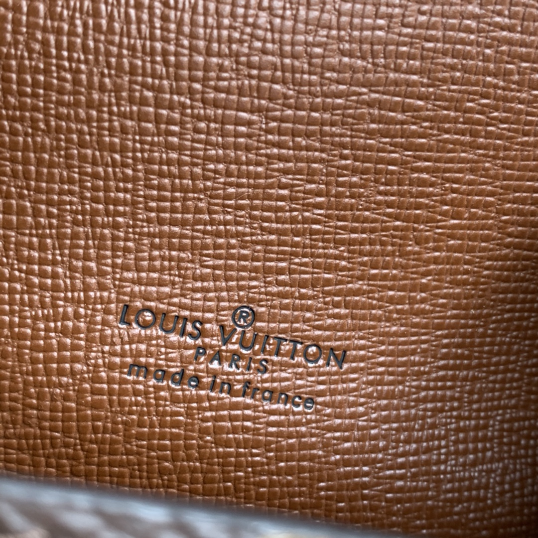 Louis Vuitton Monogram Mini Saint Cloud Bag - Image 8