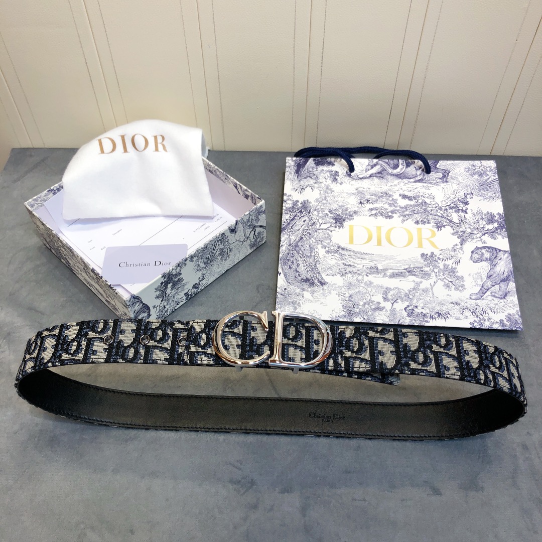 db9bf2_a95f86a51a2f4866a9ba93d36265d7dbmv2.jpg Dior Classic Buckle Belt - Image 1