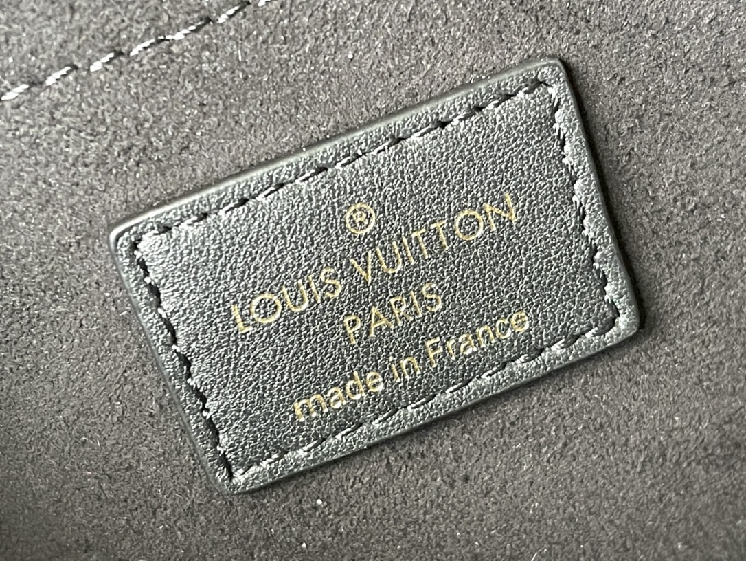 Louis Vuitton New Wave Camera Bag - Image 10