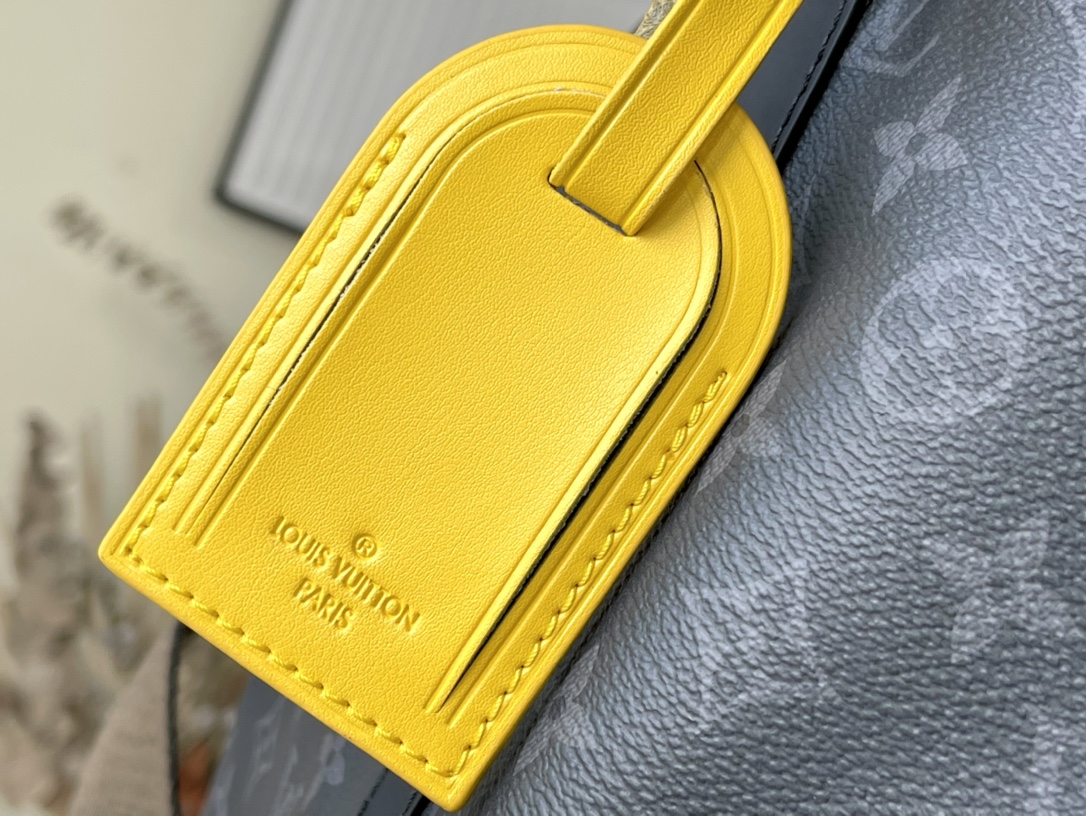 Louis Vuitton Keepall 45 Travel Bag in Monogram Eclipse - Image 10