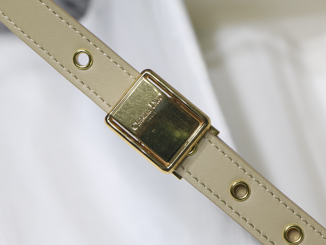 Dior Small Bobby Bag in Apricot Leather - Image 8