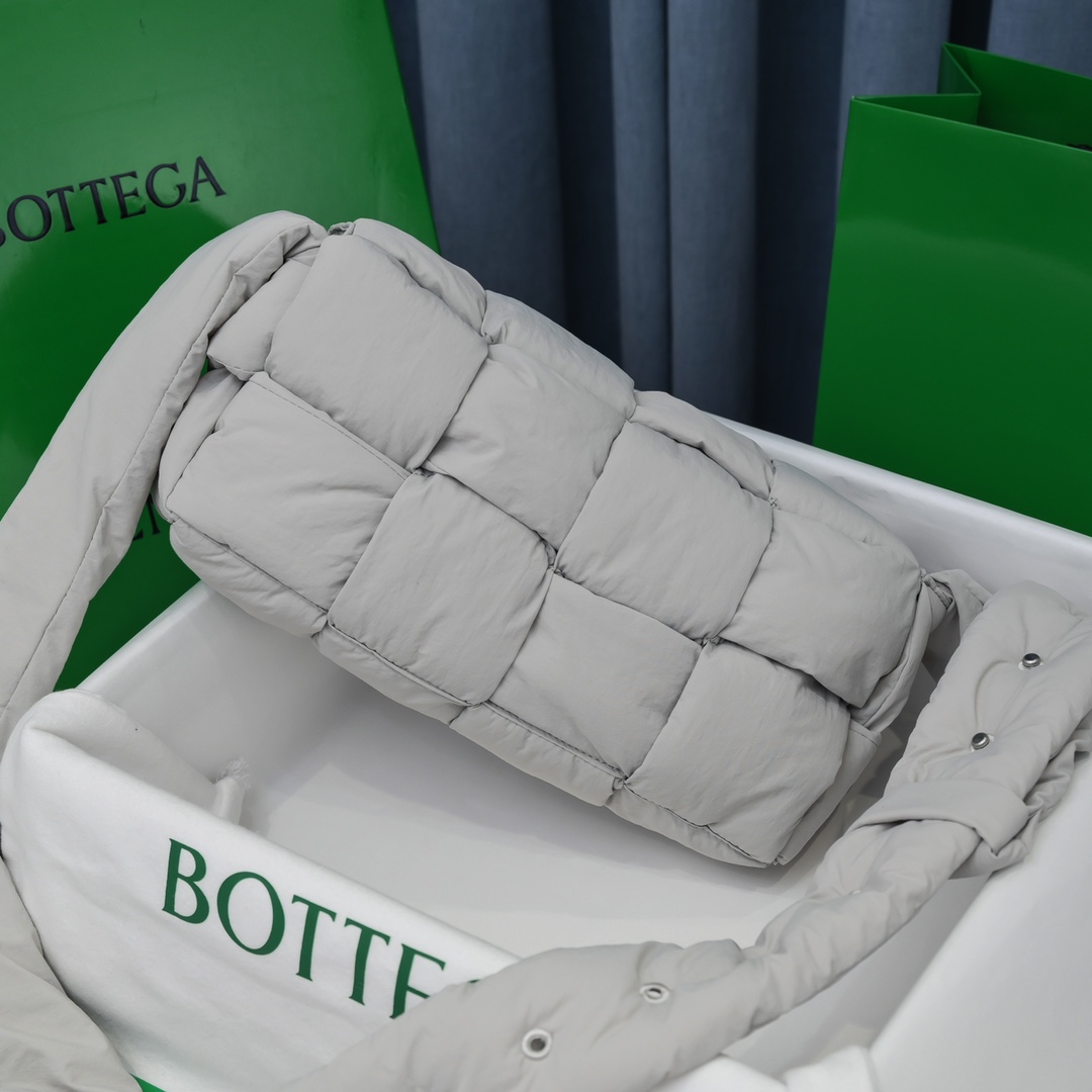 Bottega Veneta Padded Tech Cassette Bag in White - Image 3