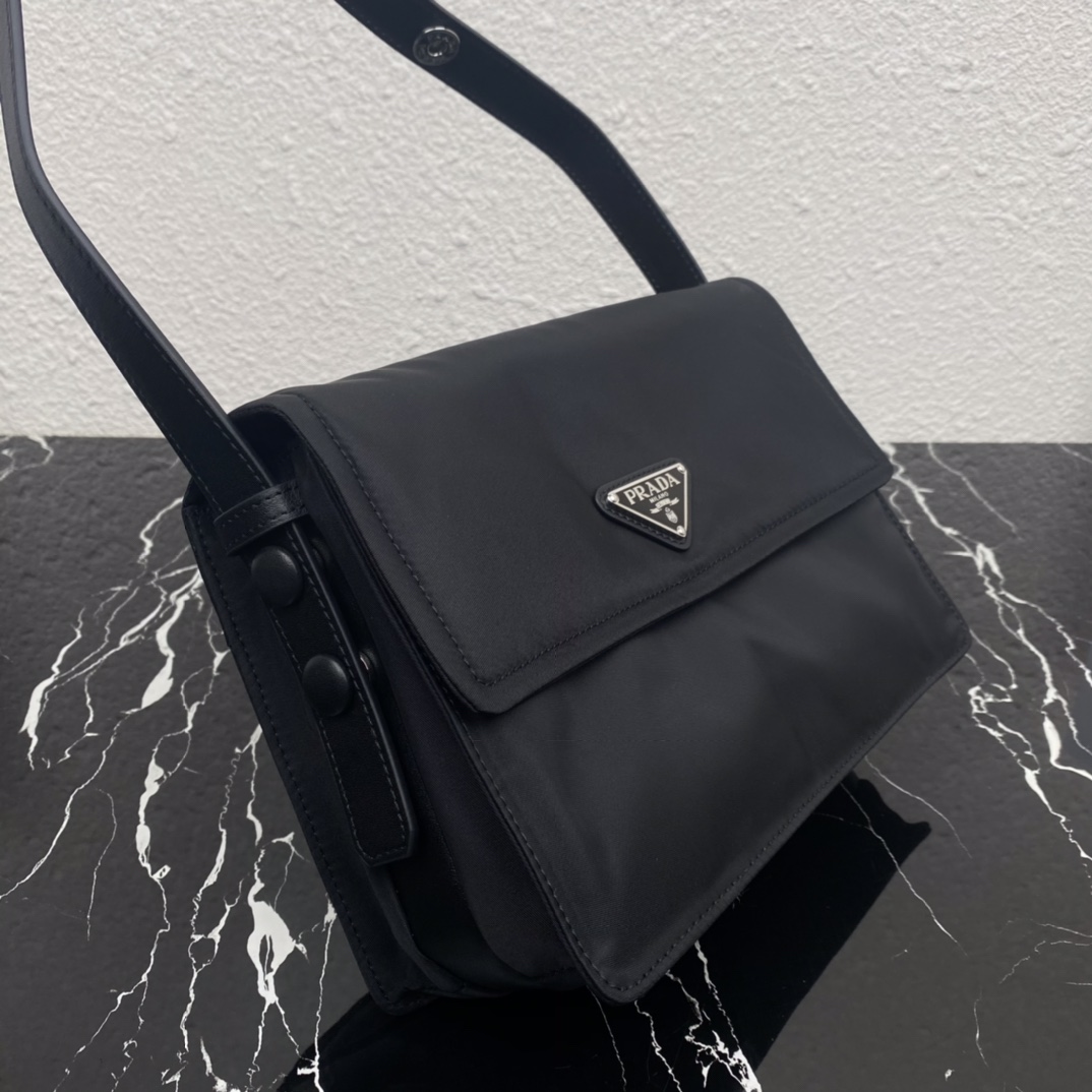 Prada Bag - Image 6