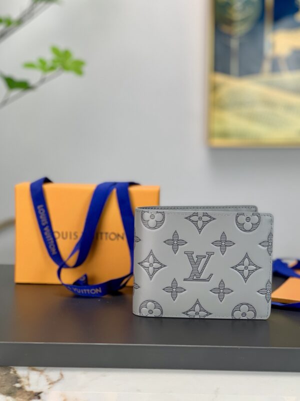 Louis Vuitton Multiple Wallet in Monogram Leather