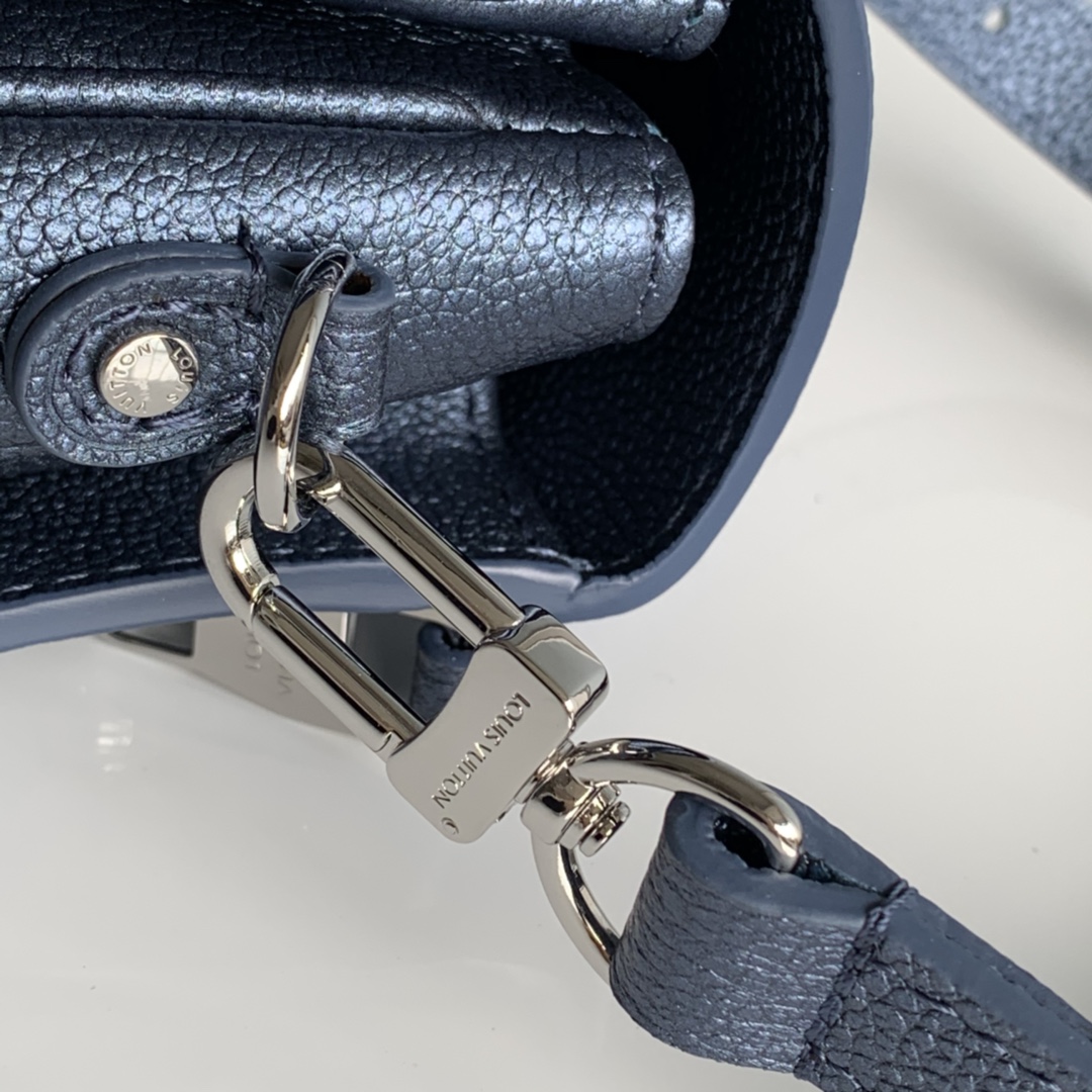 Louis Vuitton Pochette Metis Bag in Blue - Image 7