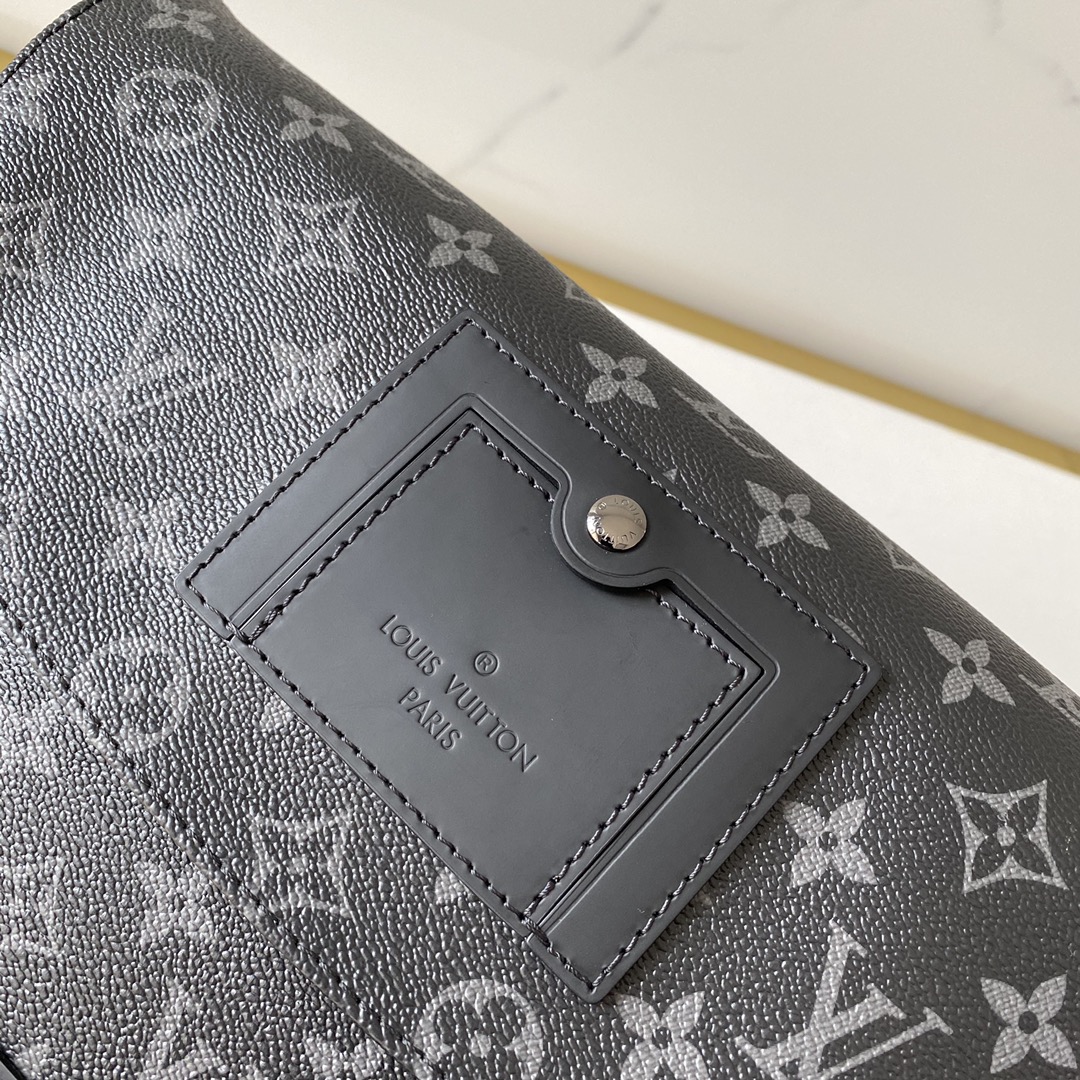 Louis Vuitton Voyager Small Messenger Bag - Image 6