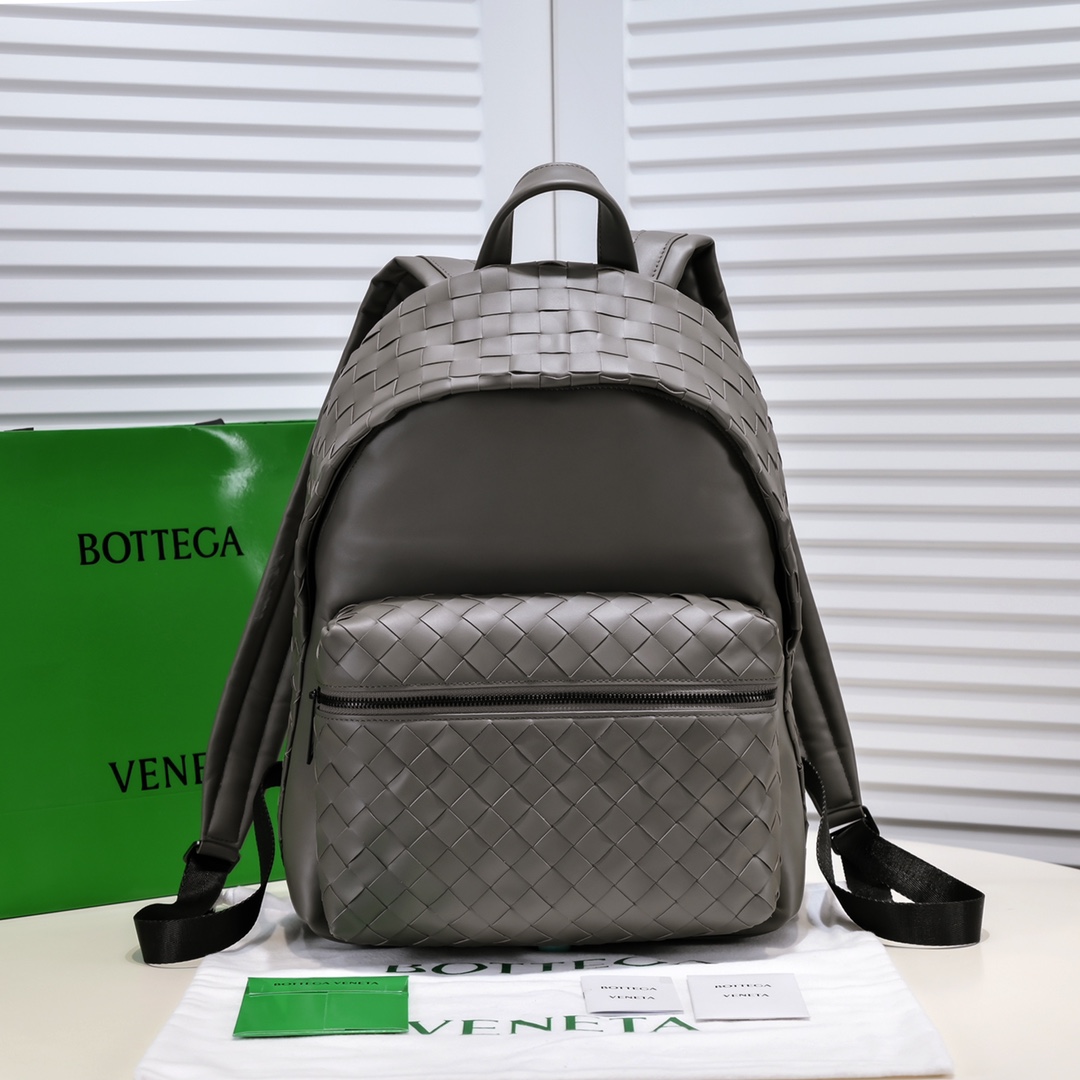 db9bf2_b4dedcc68d8b49949ecef2abe89f42bdmv2.jpg Bottega Veneta Shoes - Image 1