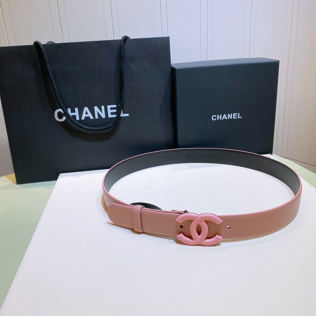 db9bf2_b54872e9cb2c4135bd761c022e69db3dmv2.jpg Chanel CC Buckle Leather Belt - Image 1