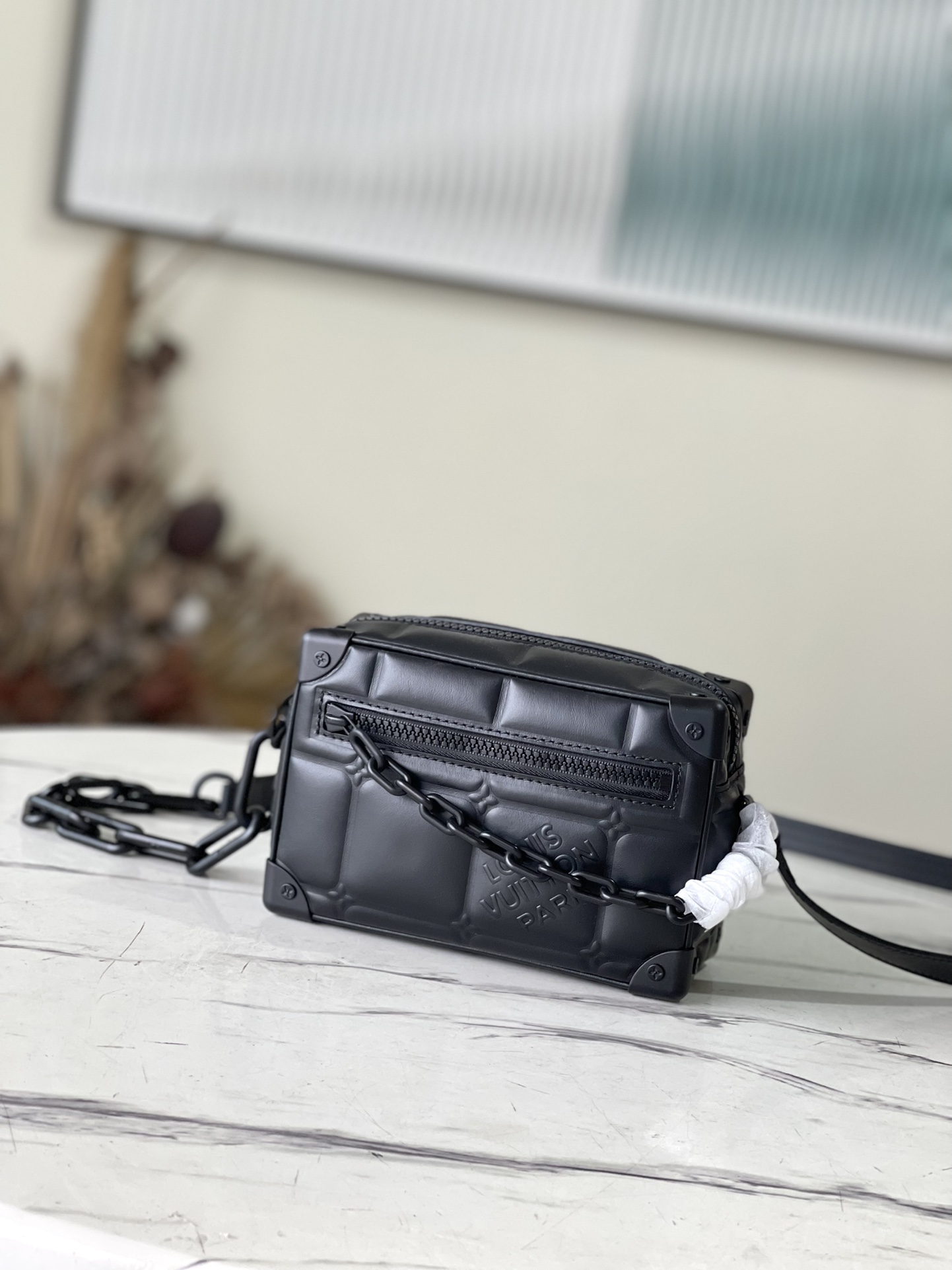 db9bf2_b693a0b95a7d4d3d80450e28f2a8838bmv2.jpg Louis Vuitton Bag - Image 1