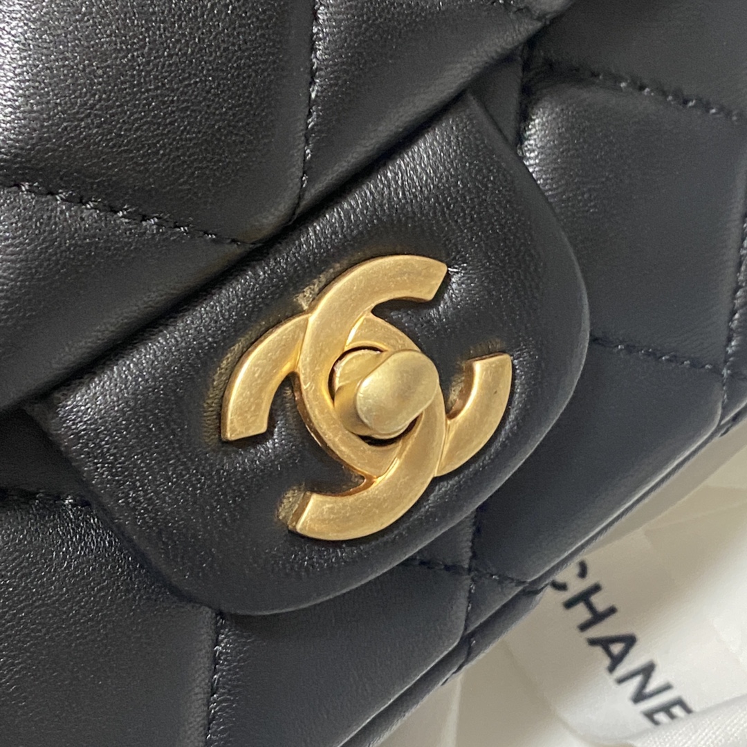 Chanel Lady Handle Flap Bag in Black - Image 8