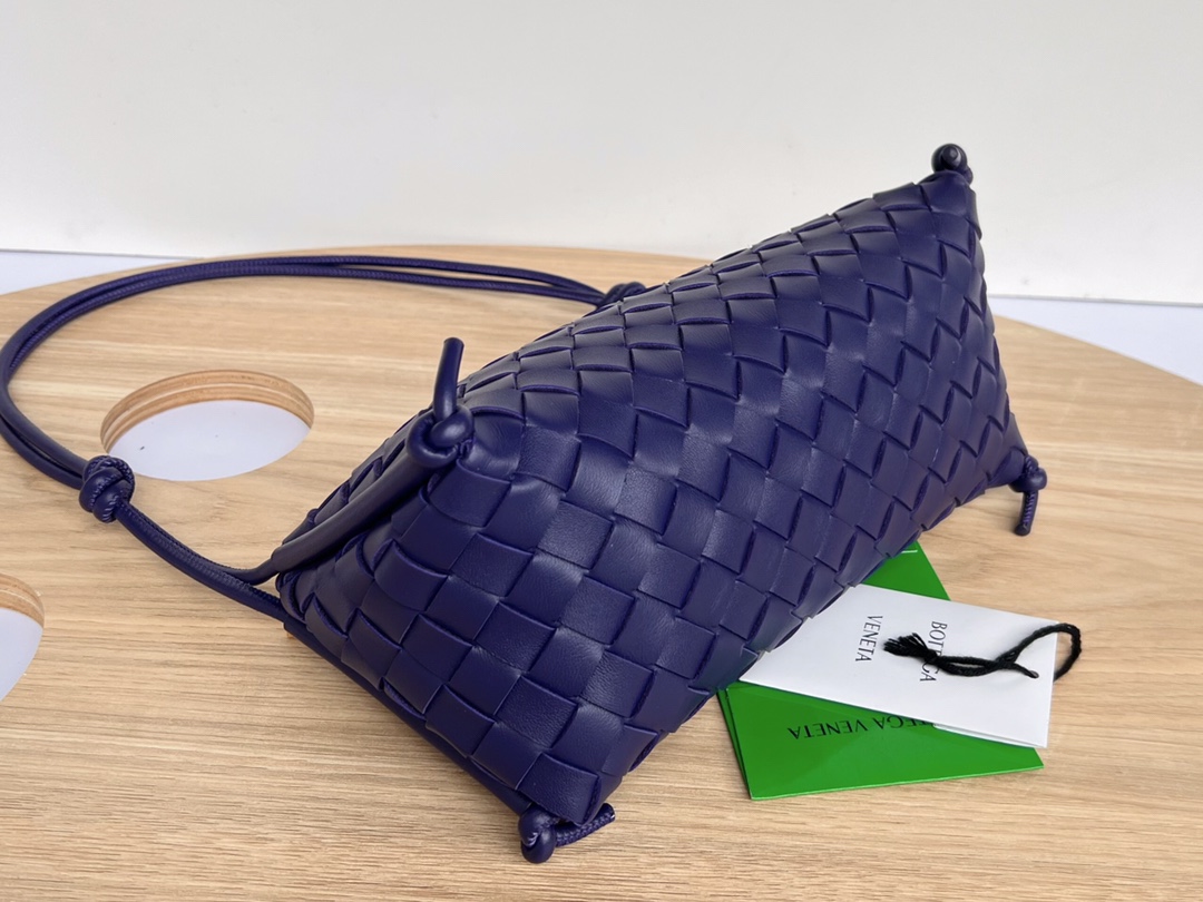 Bottega Veneta Bag - Image 3