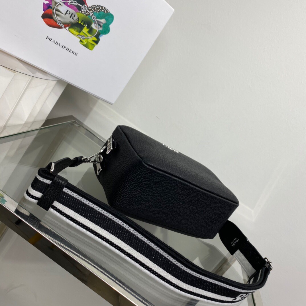 Prada Bags - Image 5