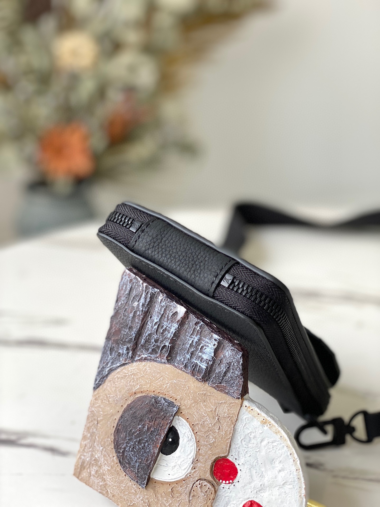 Louis Vuitton Aerogram Phone Case - Image 5