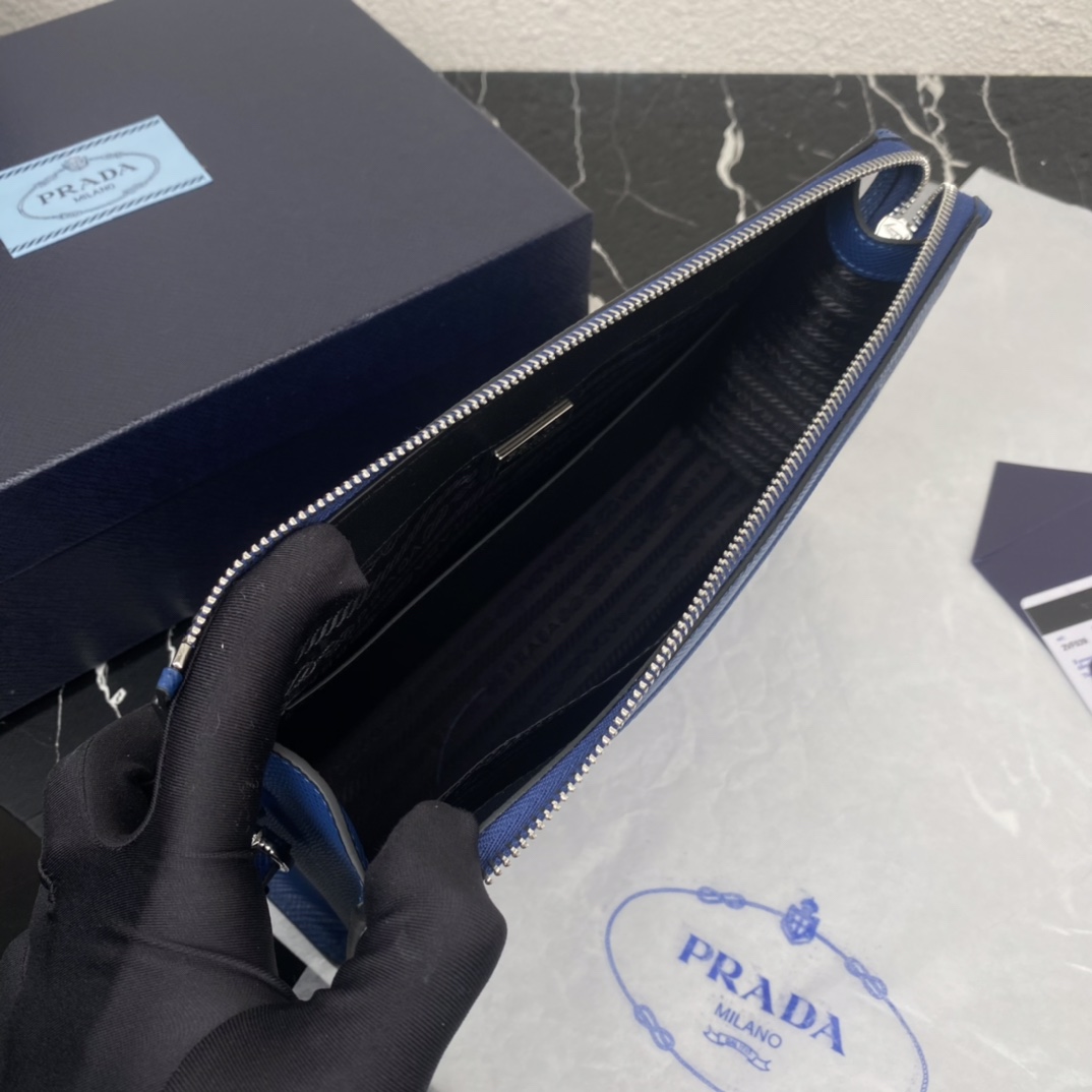 Prada Bags - Image 9