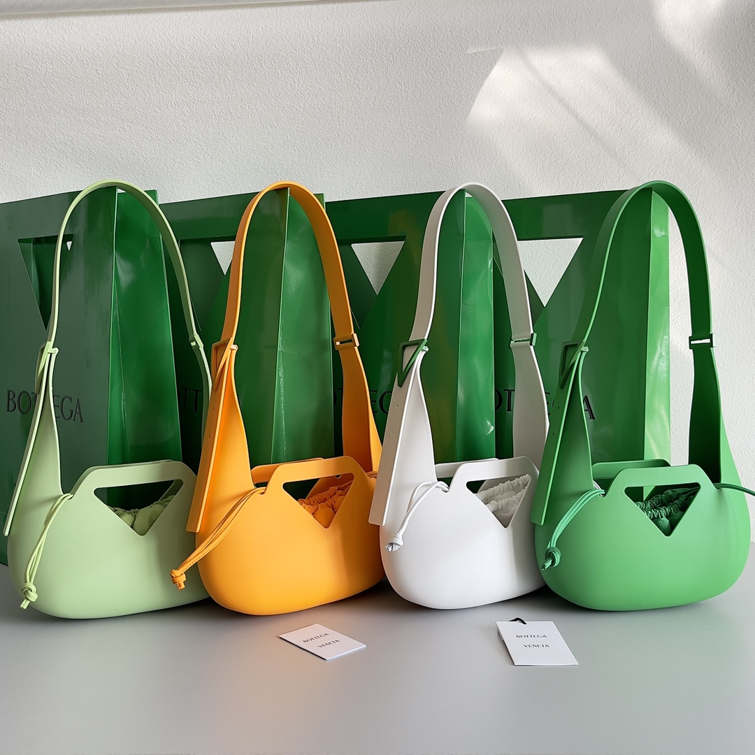 Bottega Veneta Bag - Image 11