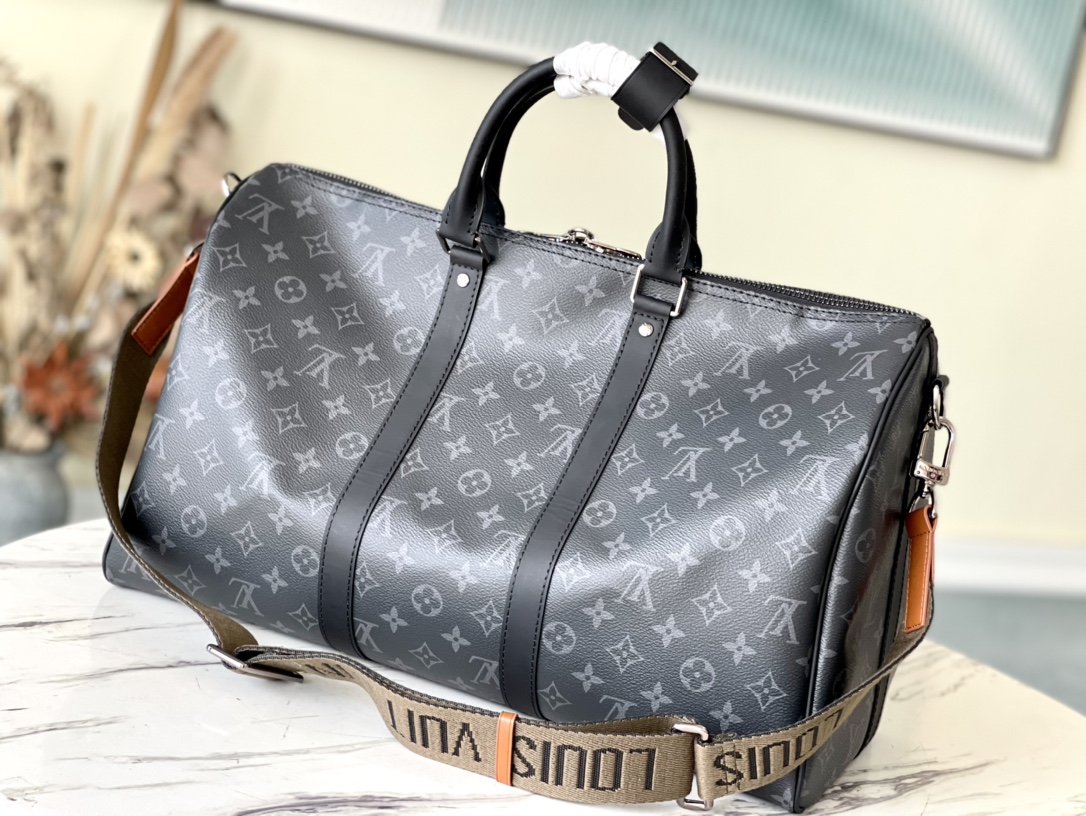 Louis Vuitton Keepall 45 Travel Bag in Monogram Eclipse - Image 3