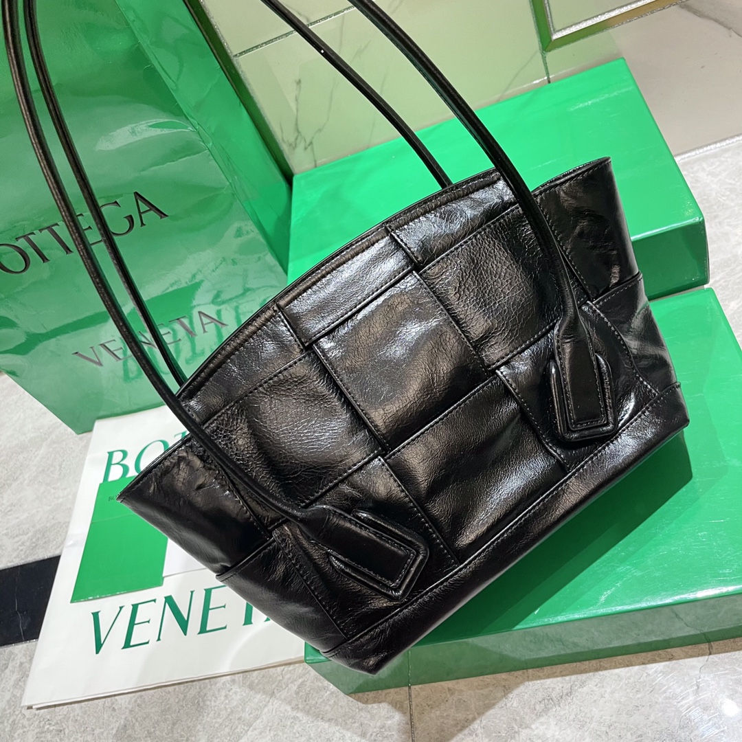 Bottega Veneta Bag - Image 4