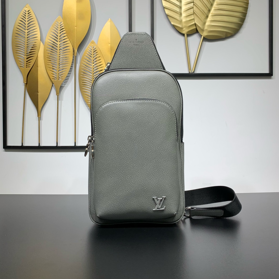 db9bf2_c01fa8128b58438babed565beb0852bemv2.jpg Louis Vuitton Bag - Image 1