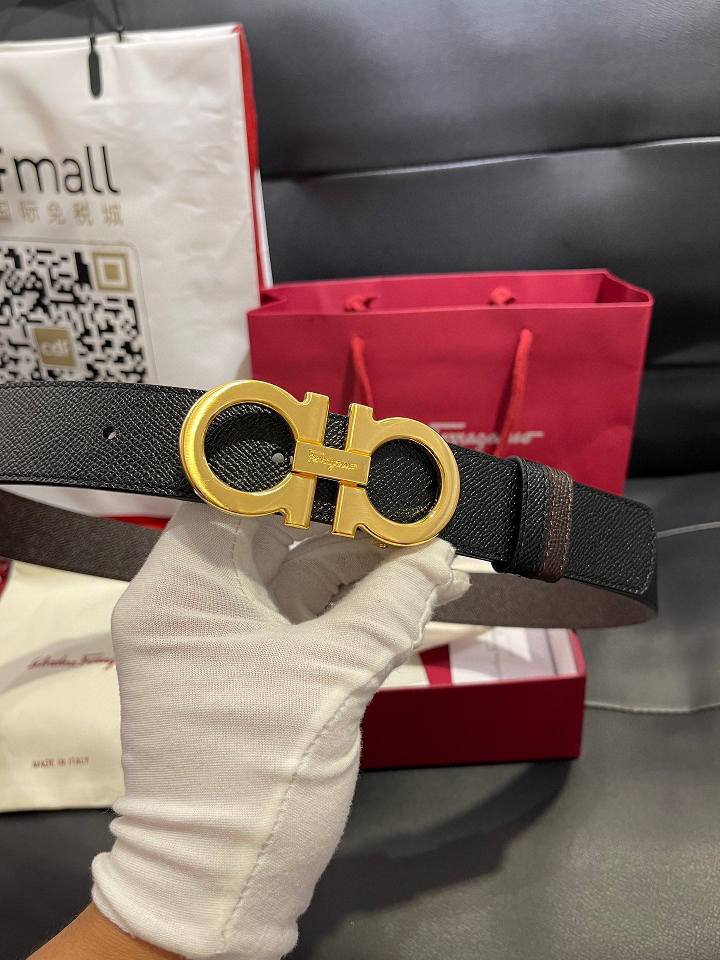 db9bf2_c08d7591f9304ef4917c08e6b1a2b2a1mv2.jpg Ferragamo Adjustable Gancini Leather Belt - Image 1