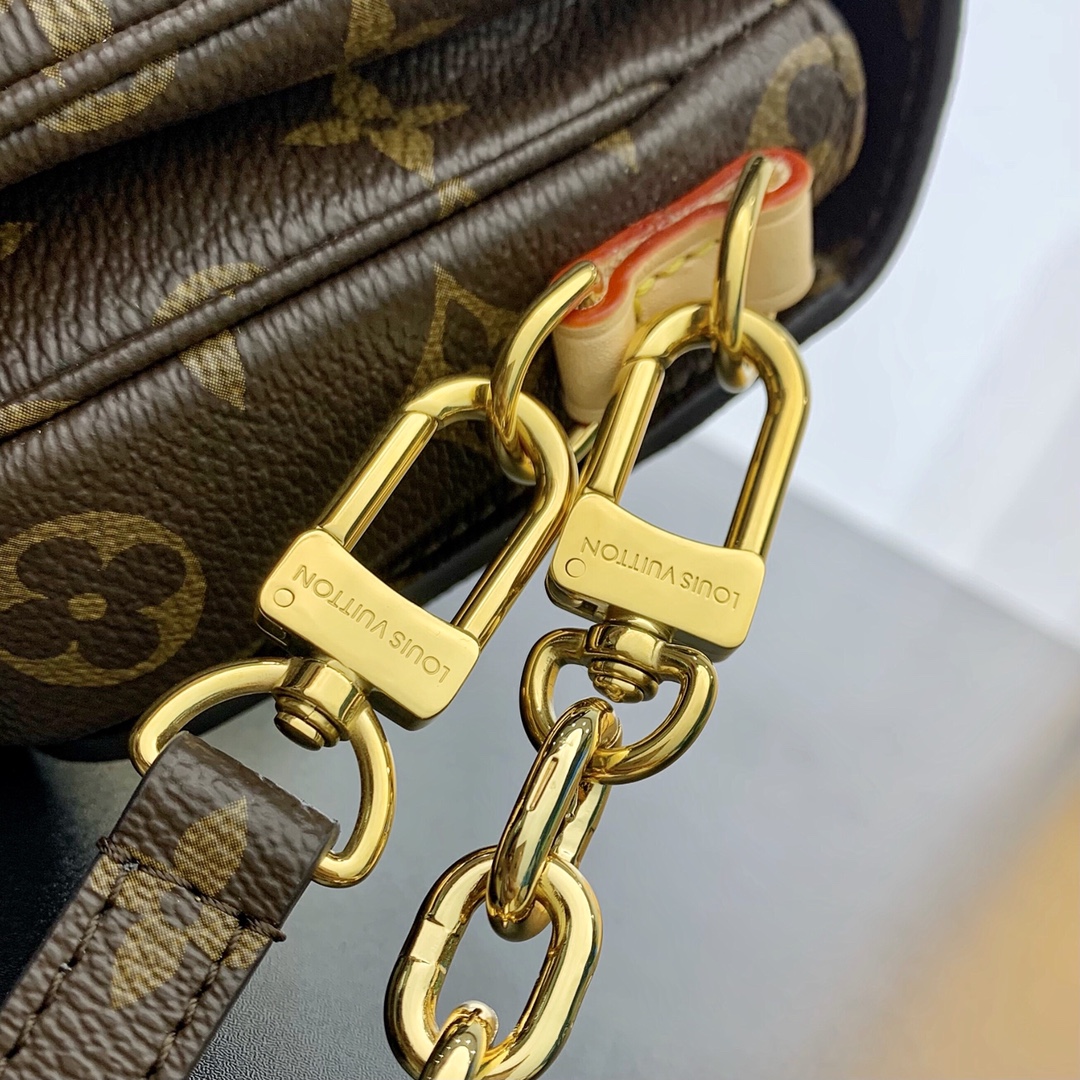 Louis Vuitton Pochette Metis East West Bag in Monogram Canvas - Image 8