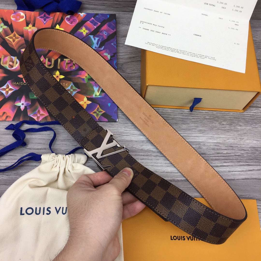 db9bf2_c34b8e8ee67742c6ba8703df2dbfc9e4mv2.jpg Louis Vuitton LV Letter Buckle 40mm Belt - Image 1