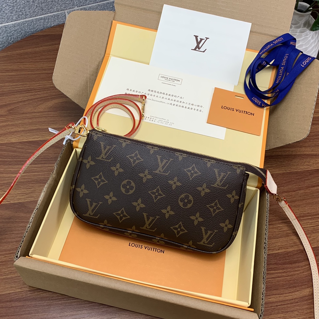 db9bf2_c732600b3e274d76ae38c58a9c4091c4mv2.jpg Louis Vuitton Bag - Image 1