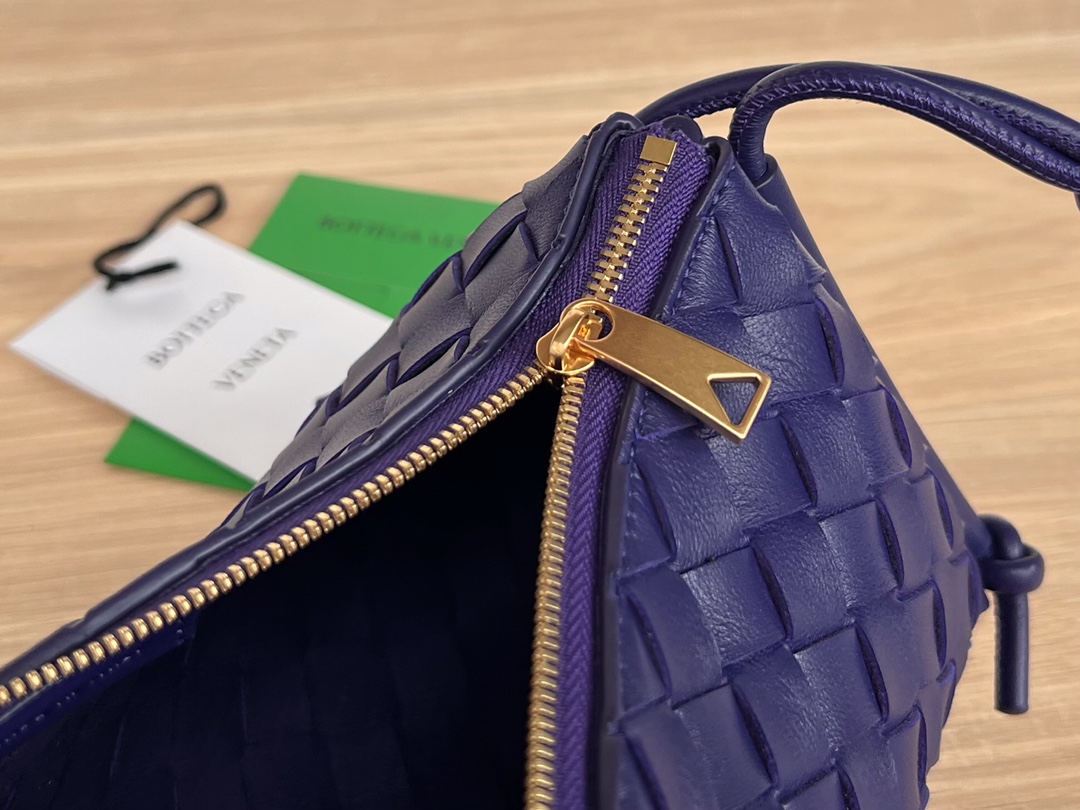 Bottega Veneta Bag - Image 10