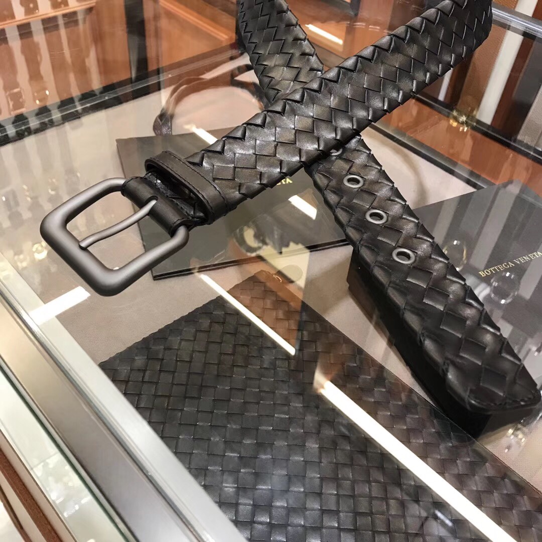 db9bf2_c765e019e2374fd7906831d8ce889a64mv2.jpg Bottega Veneta Woven Leather Belt - Image 1