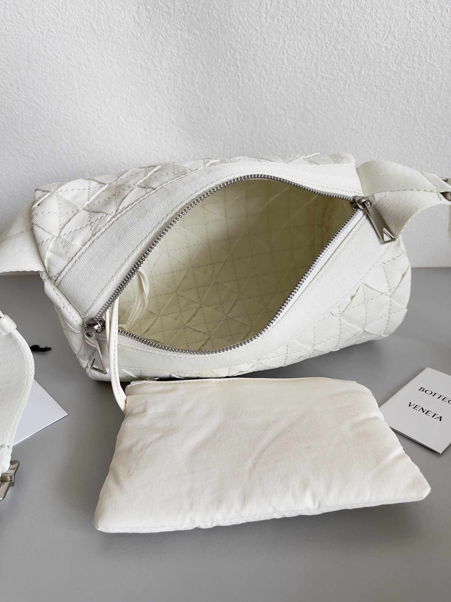 Bottega Veneta Bag - Image 3