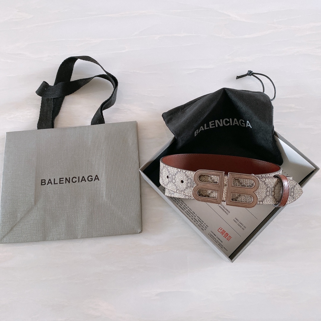 db9bf2_c904b16075284abcb33ca927677effd4mv2.jpg Balenciaga Belt - Image 1