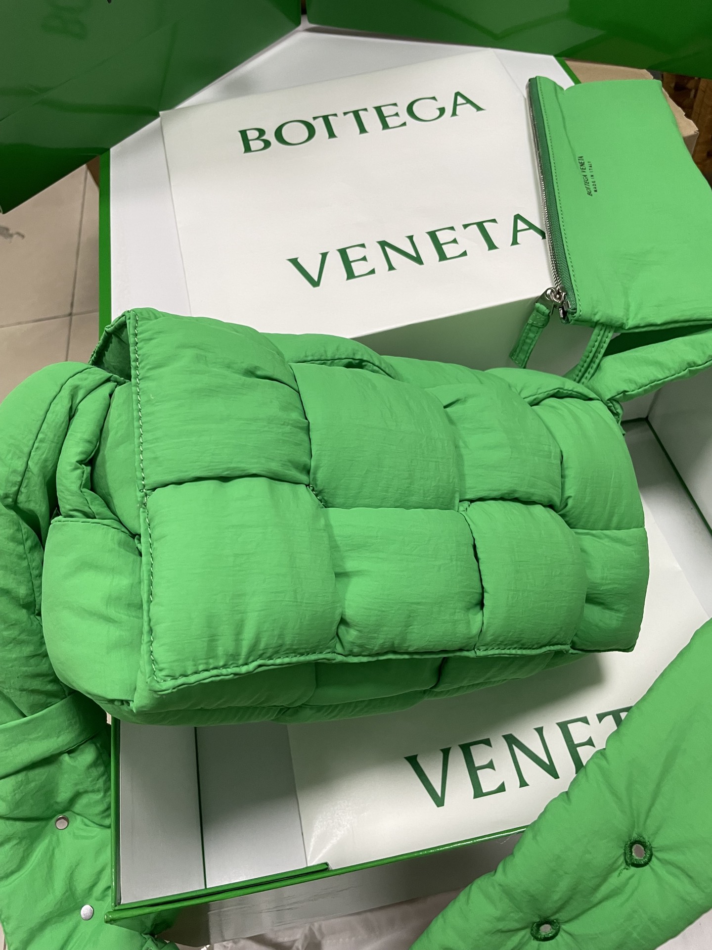 Bottega Veneta Padded Tech Cassette Bag in Green - Image 4