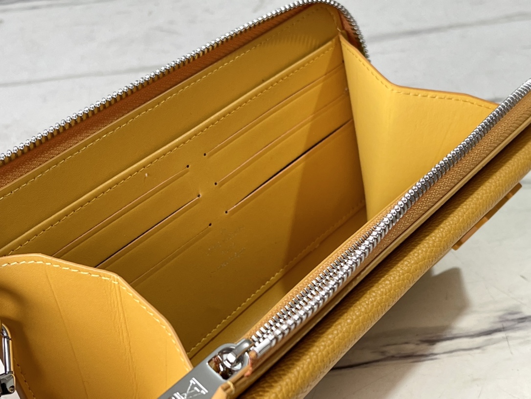 Louis Vuitton Aerogram Long Wallet in Yellow - Image 9