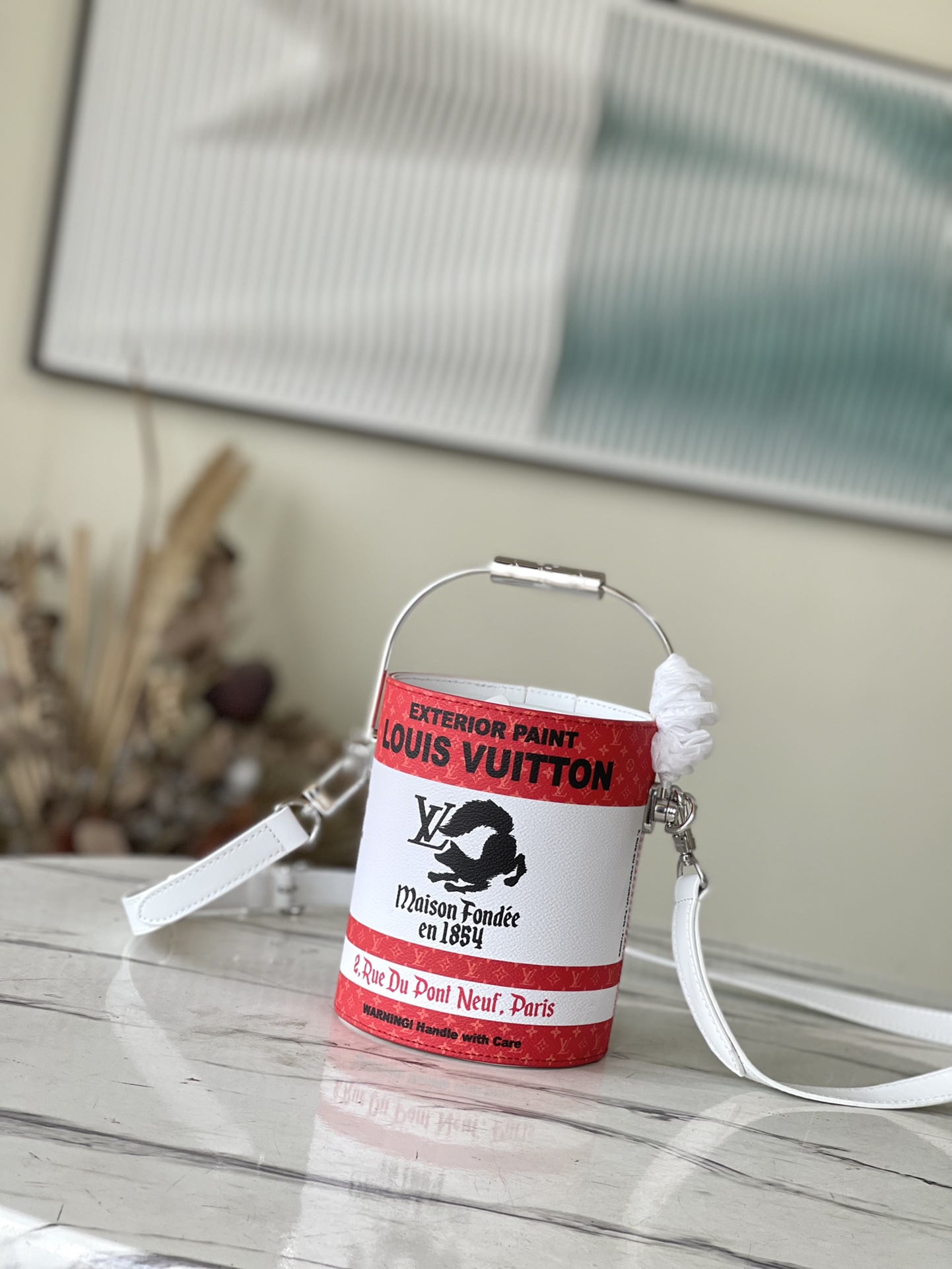 db9bf2_ce982fe50b7d40da8cf6e527bca59dcfmv2.jpg Louis Vuitton Bag - Image 1