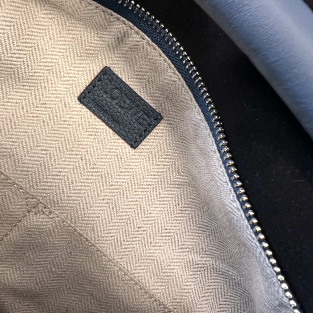 Loewe Bag - Image 10