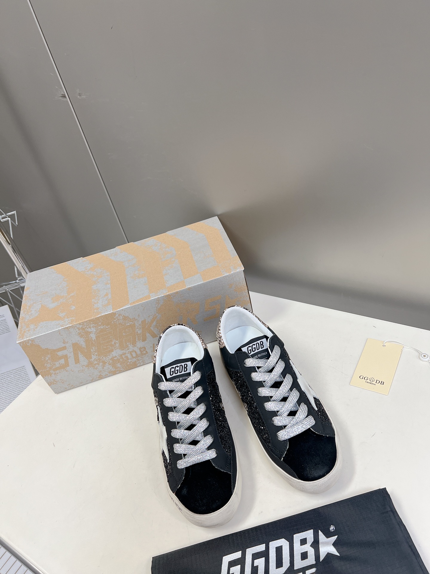 db9bf2_d1cba9ec99a647e09cacba3f864820e8mv2.jpg Golden Goose Shoes - Image 1