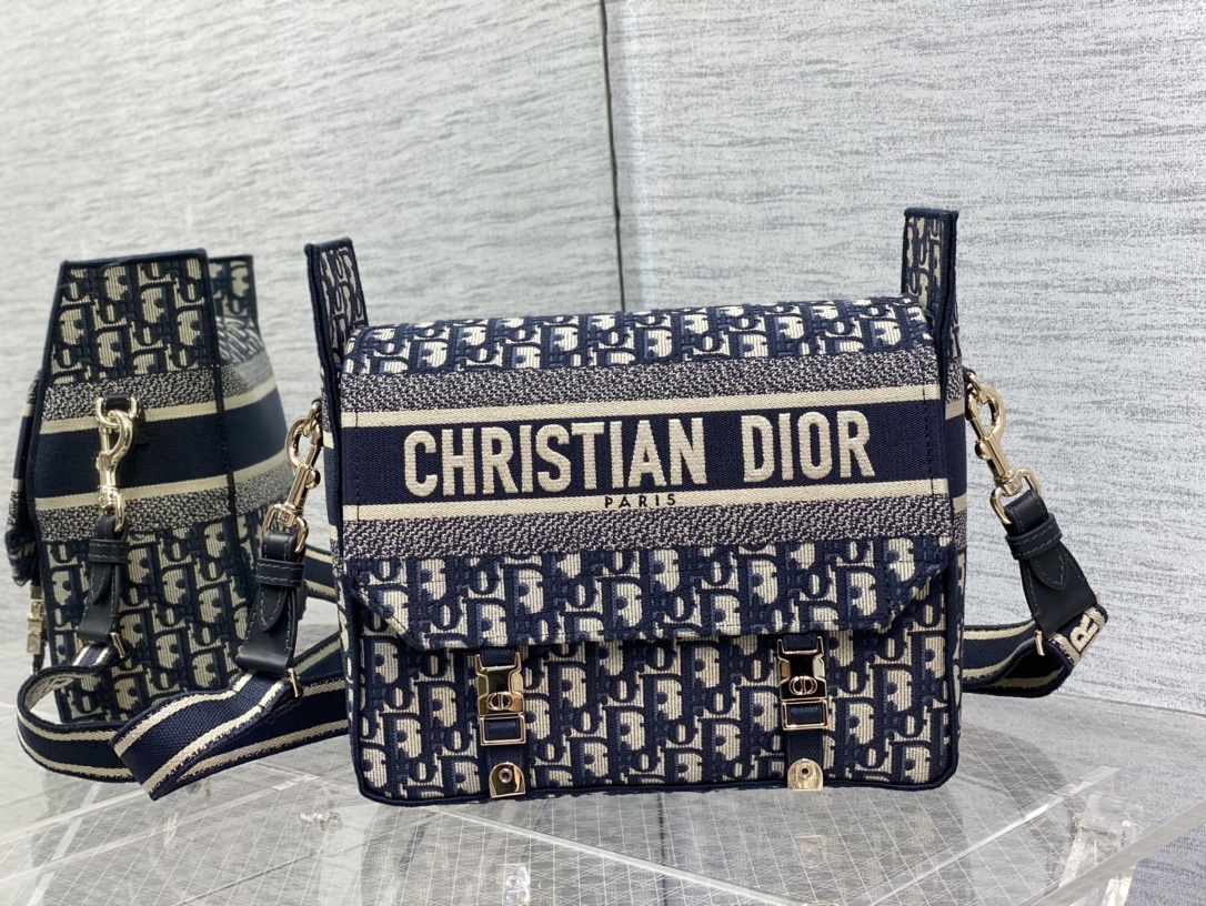 Dior Medium Messenger Bag