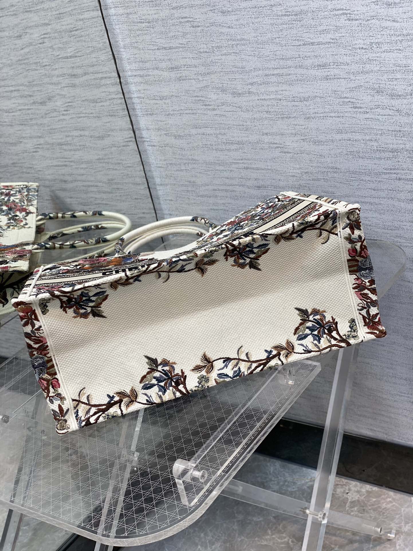 Dior Large Winter Garden Tote Bag - Image 8