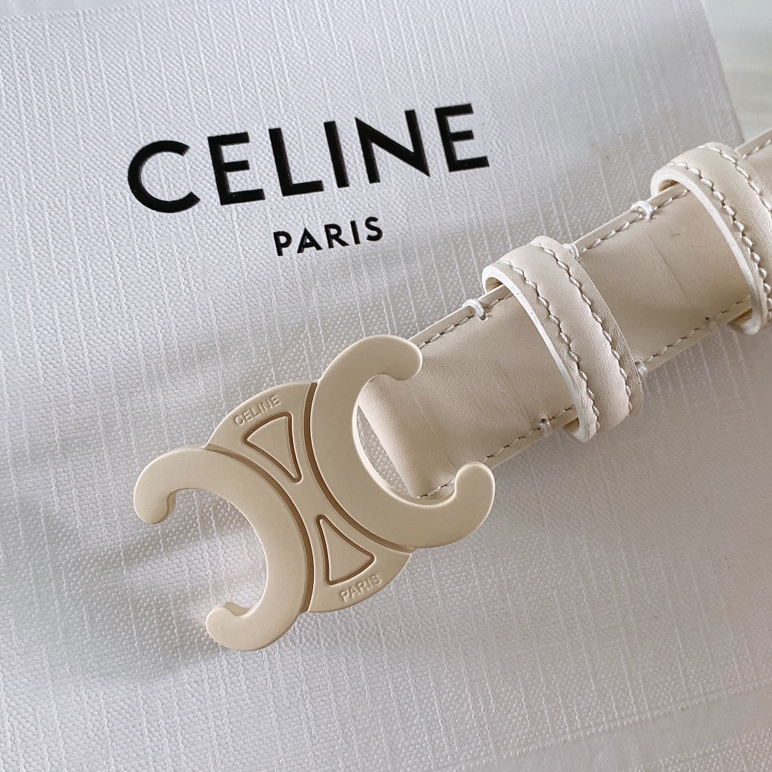 db9bf2_d54ca9005d8f4dbbbabec9f0e2a23accmv2.jpg Celine Triomphe Leather Belt - Image 1