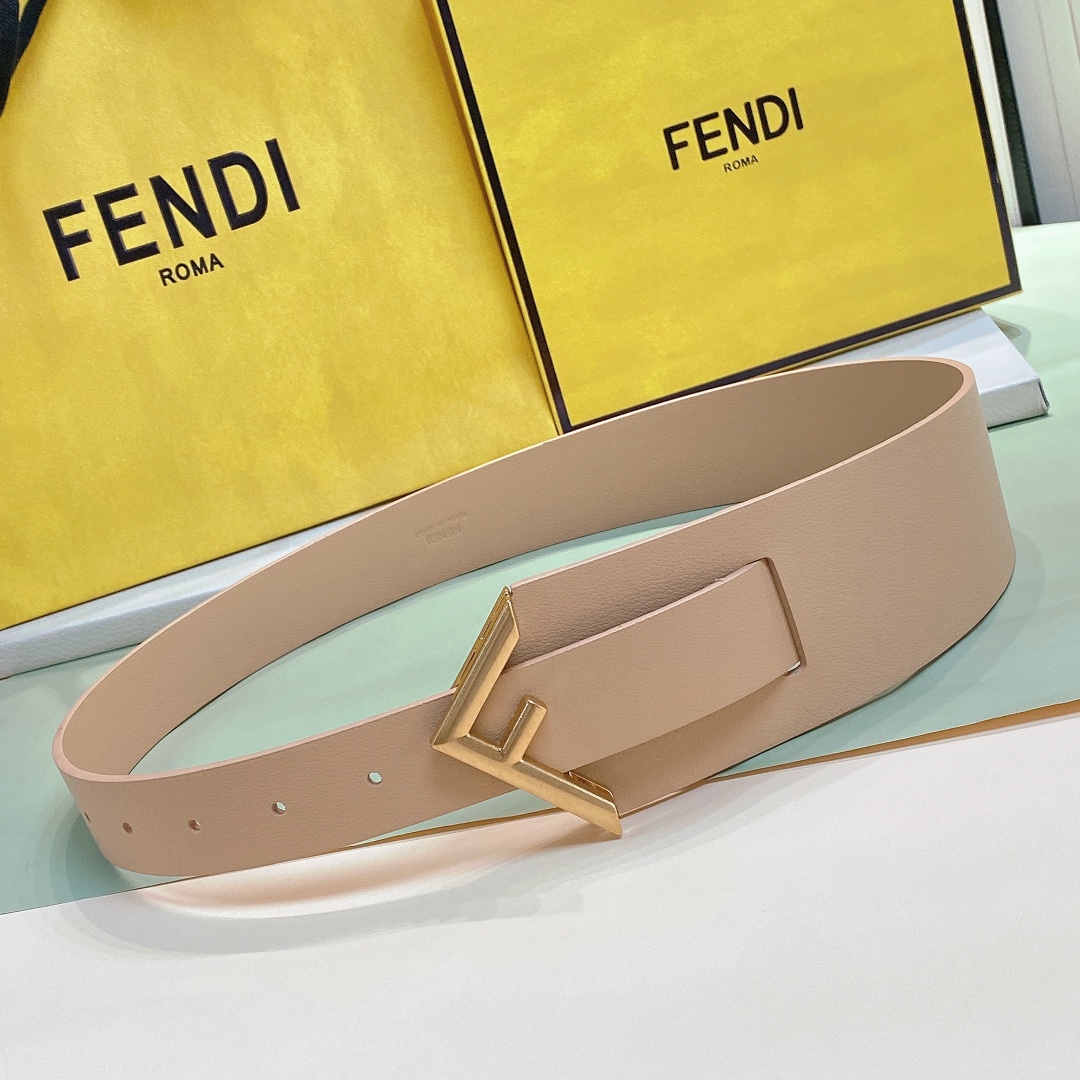 db9bf2_d612e98cc9614da5950f5977b9ee5e14mv2.jpg Fendi First Style Buckle Leather Belt - Image 1